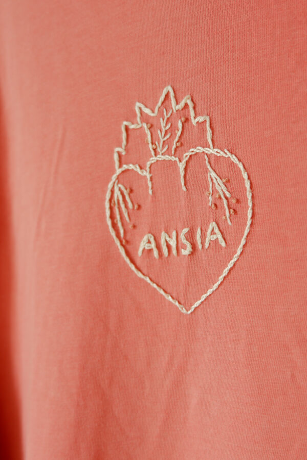 T-shirt ricamata Ansia - immagine 7
